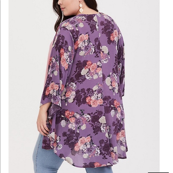 5⭐️Rated NWT Gorgeous TORRID Floral Kimono - Picture 6 of 8